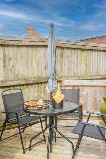 2-Bed Apartment, free parking, 30 minutes from Cheltenham Races - - 9