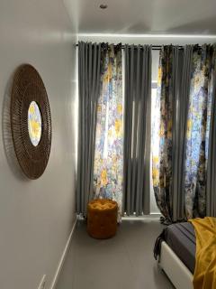 Ely's Grey by the Sea - 2