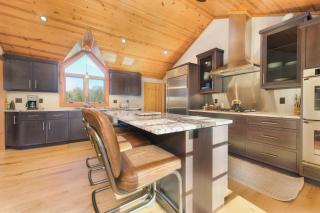 11 Acre Wood - Cabin getaway - fishing & swimming pond - hot tub - Fennville - 4