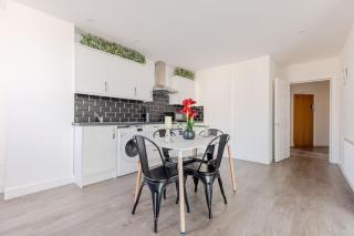 Vertigo Boutique Sleeps 4 London - Kingston upon Thames - 6