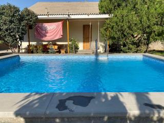 Holiday house with pool - 6