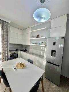 Tirana Apartamant 2 bedroom - Tirana - 4