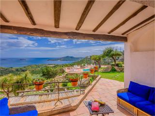 Sardinia Family Villas - Villa Carmen with sea view and pool - Porto Cervo - 8