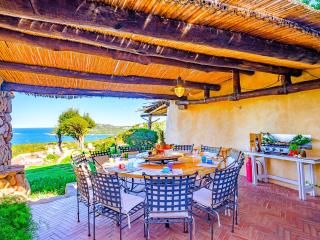 Sardinia Family Villas - Villa Carmen with sea view and pool - Porto Cervo - 2