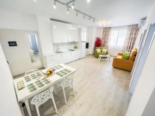 2 bedroom apartment 928 - Golem - 4