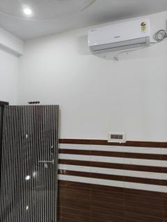 Shanti Kunj Yatri Niwas - Ayodhya - 1