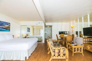 Ilikai Tower 1127 Yacht Harbor View 1BR - Honolulu - 0