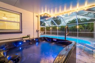 PRIVATE HEATED SALTWATER POOL AND HOT TUB 3 BEDROOM HOME in PARADISE - Largo - 9