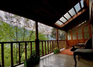 The OakHurst - 1
