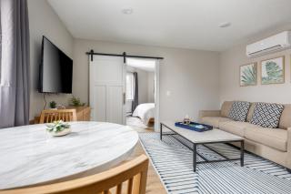 Downtown Newly Remodeled Apartment | AC | Beach | Restaurants | Breweries | Nightlife | - Traverse City - 9