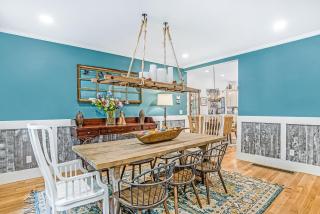 Thorndale - Modern Smart Home on 20 Pastoral Acres with a Private Heated Pool & Hot Tub - Fennville - 3