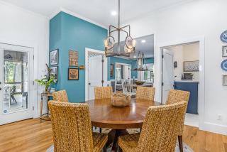Thorndale - Modern Smart Home on 20 Pastoral Acres with a Private Heated Pool & Hot Tub - Fennville - 1