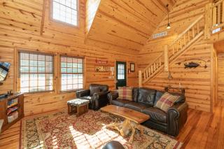 Our Get Aweigh - Cabin Retreat - private hot tub - community pool - Goshorn Lake Access - Saugatuck - 5