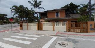 Casa no centro da praia de Mariscal perto do mercado e comércio em geral - Bombinhas - 8