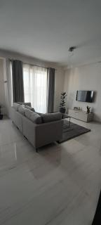 Coral Reef Apartments - 8