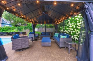 Private pool and lake views, sleeps 12 - 9