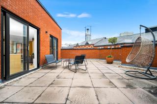 2 Bed Apt w/Parking - City Centre ✘ PRIVATE ROOFTOP TERRACE → Close to Brindley Place, Broad St, Utilita Arena Birmingham, LEGOLAND, SEA LIFE Centre Birmingham, Symphony Hall - Birmingham - 9