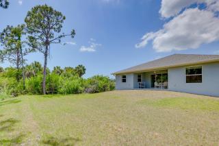 Bright Rotonda West Home with Patio, 7 Mi to Beach! - Rotonda West - 8