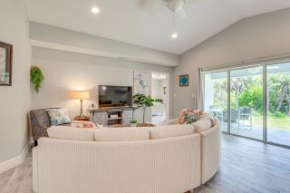 Bright Rotonda West Home with Patio, 7 Mi to Beach! - Rotonda West - 6