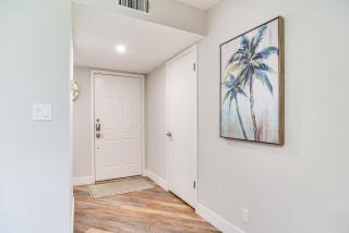 Modern Isla Del Sol Condo Walk to St Pete Beach! - 7