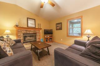 Goshorn Lake #27 - Shared pool and Goshorn Lake beach access - Saugatuck - 2