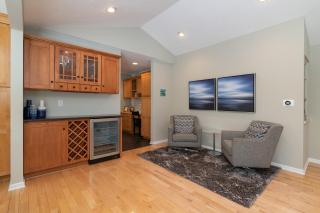 Private pool oasis, walk to the beach and Lake Michigan! - Douglas - 2