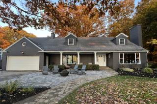 Pet friendly property with private access to Lake Michigan and beautiful sunset views - Fennville - 7