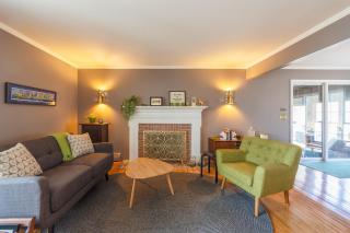 Pet friendly property with private access to Lake Michigan and beautiful sunset views - Fennville - 2