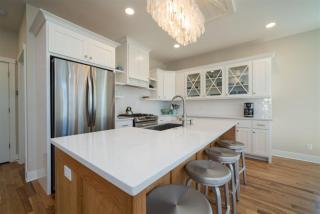 Beach Breeze - 5 bedroom home located just a block from the beach! - South Haven - 8