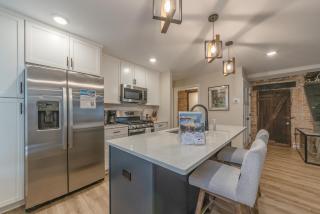 Converted Blacksmith shop walking distance to downtown Douglas! - Douglas - 0