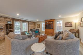 Converted Blacksmith shop walking distance to downtown Douglas! - Douglas - 8