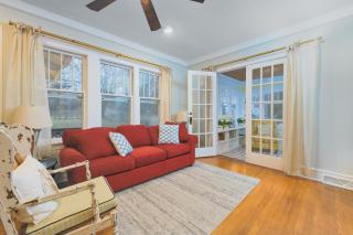 Large Home in Downtown Saugatuck & Pet Friendly - Saugatuck - 2
