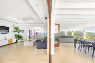 Exclusive 10-Person Seaview Villa in Cas Abou with Private Beach and Pool Bar - Willibrordus - 2
