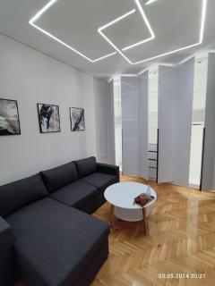 Central - Atene - 7