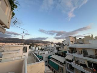 7th floor Megaro Mousikis airport metro line - Athens - 8
