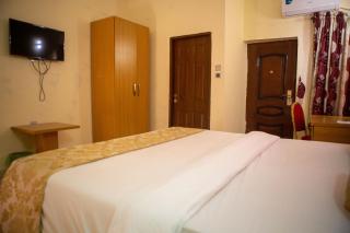 ROSES REGENCY HOTEL AND SUITES - Abuja - 2