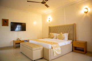 ROSES REGENCY HOTEL AND SUITES - Abuja - 8