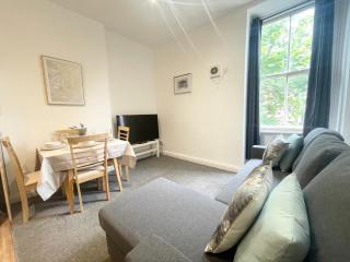 Cozy 2BR in Bristol City Centre - Bristol - 4