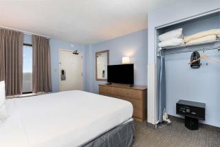 Oceanfront 1 BR Condo-Amazing Views! Perfect for 4 guests! Landmark 1438 - Myrtle Beach - 7
