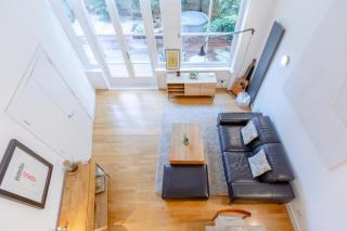 Chic 1BD Maisonette wHot Tub King's Cross! - 4