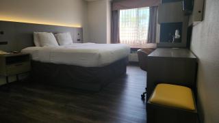 Quality Inn & Suites - Santa Rosa - 7