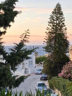 Sea view home away from home - 7