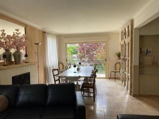Grande Maison en Bord de l'Eau avec Jardin - 6 Chambres, Proche Commerces - FR-1-410-442 - La Chartre-sur-le-Loir - 5