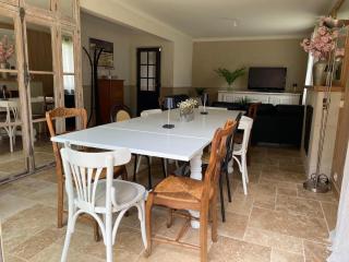 Grande Maison en Bord de l'Eau avec Jardin - 6 Chambres, Proche Commerces - FR-1-410-442 - 4