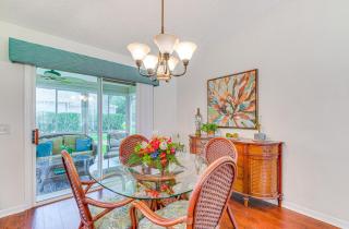 Charming Villages Home with Lanai and Golf Cart! - The Villages - 6