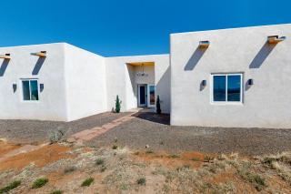 Artistic Oasis - Arroyo Hondo - 6