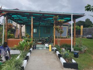 Alice Gardens & Campsite - Entebbe - 6