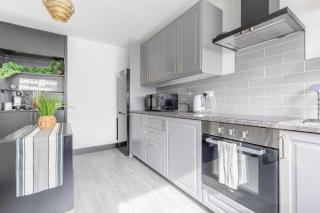 Newly Renovated 3BD Home Islington! - Londra - 3