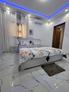 Magnifique villa standing avec piscine et jardin à Ngor Virage - Dakar - 8