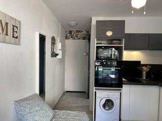 Studio climatisé à 2 pas de la plage, loggia, parking privé - Bormes-les-Mimosas - FR-1-251-828 - Bormes-les-Mimosas - 3